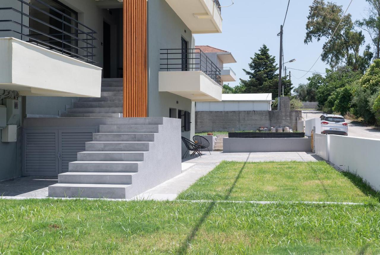 Niriides Villa
